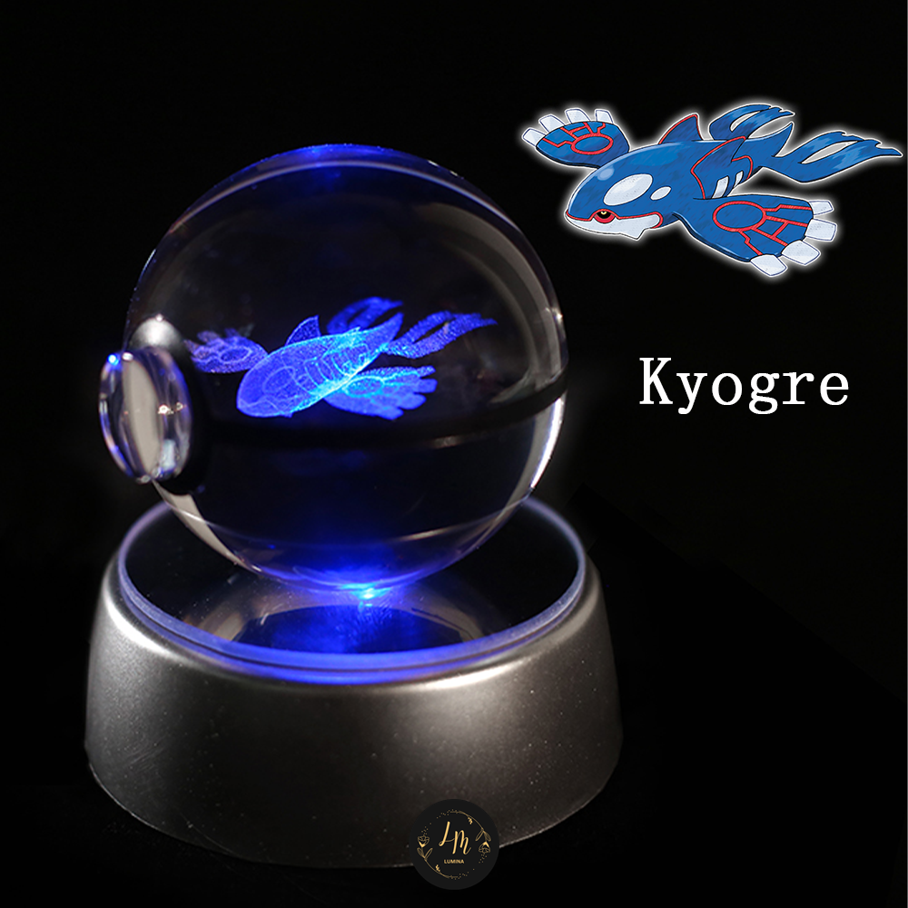 Legendary Edition: Extra Large Crystal Pokeball (80mm)